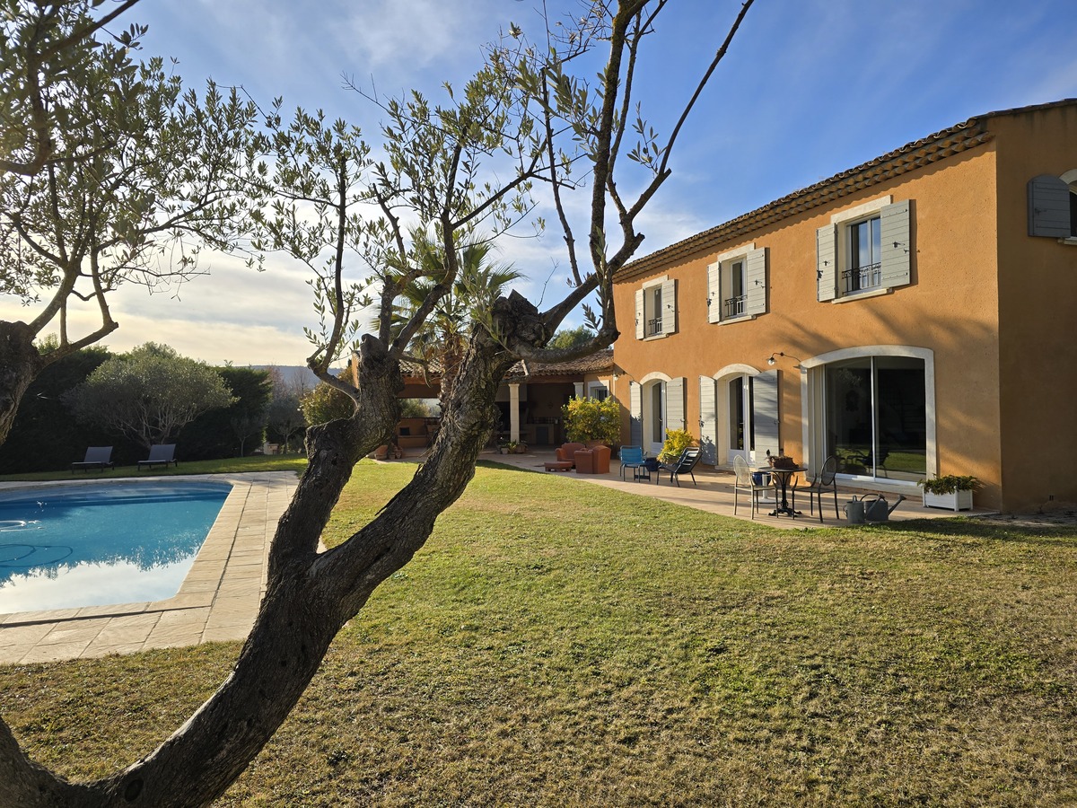 Maison individuelle - Meyrargues