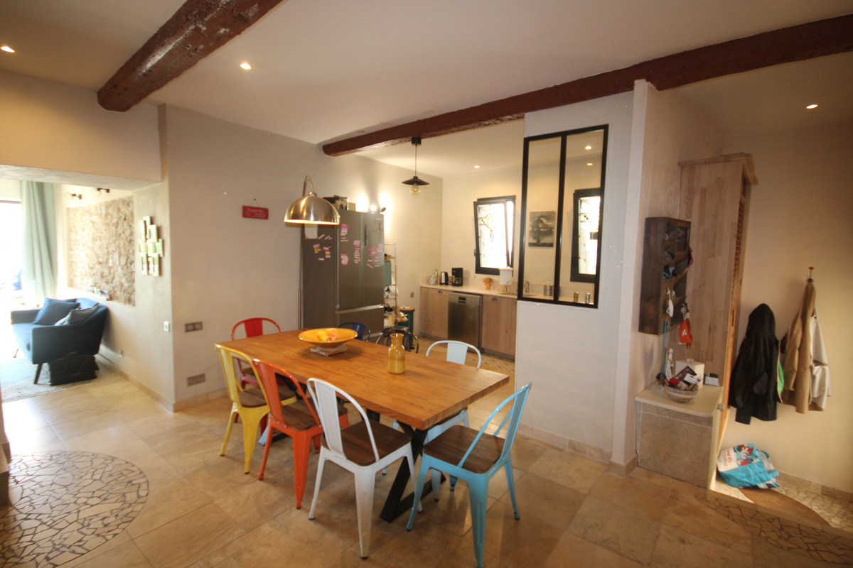 Maison de village - La Cadi�re-d'Azur