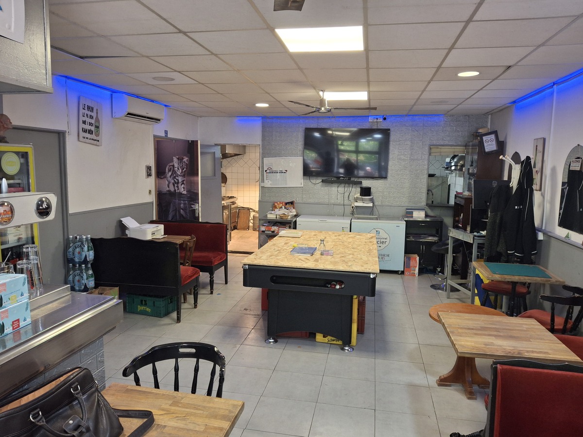 Murs occup�s - Roquevaire