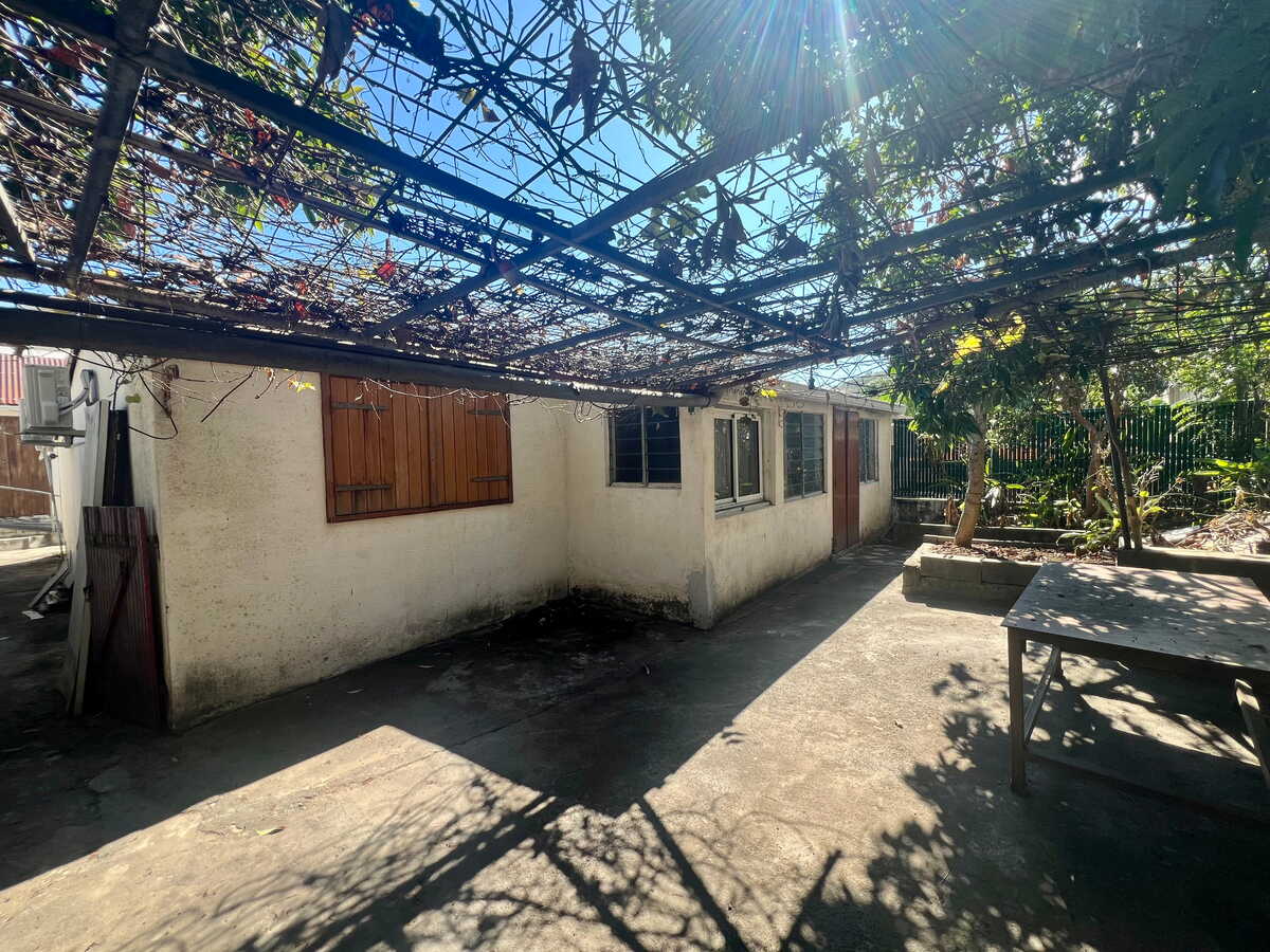 Maison 4 pièces 285 m² · à La Possession · 285 m² · 244 000 €